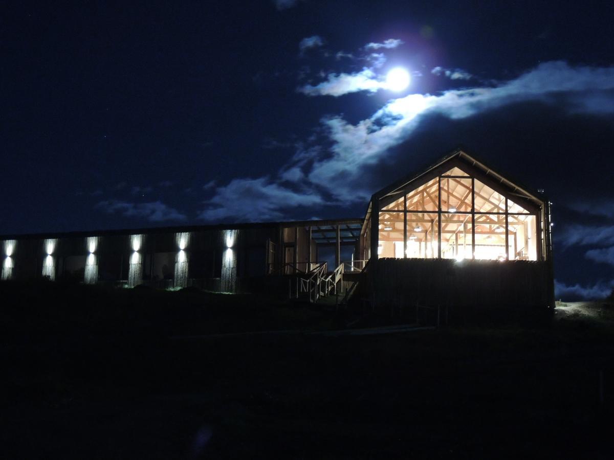 Hotel Simple Patagonia Пуэрто-Наталес Экстерьер фото