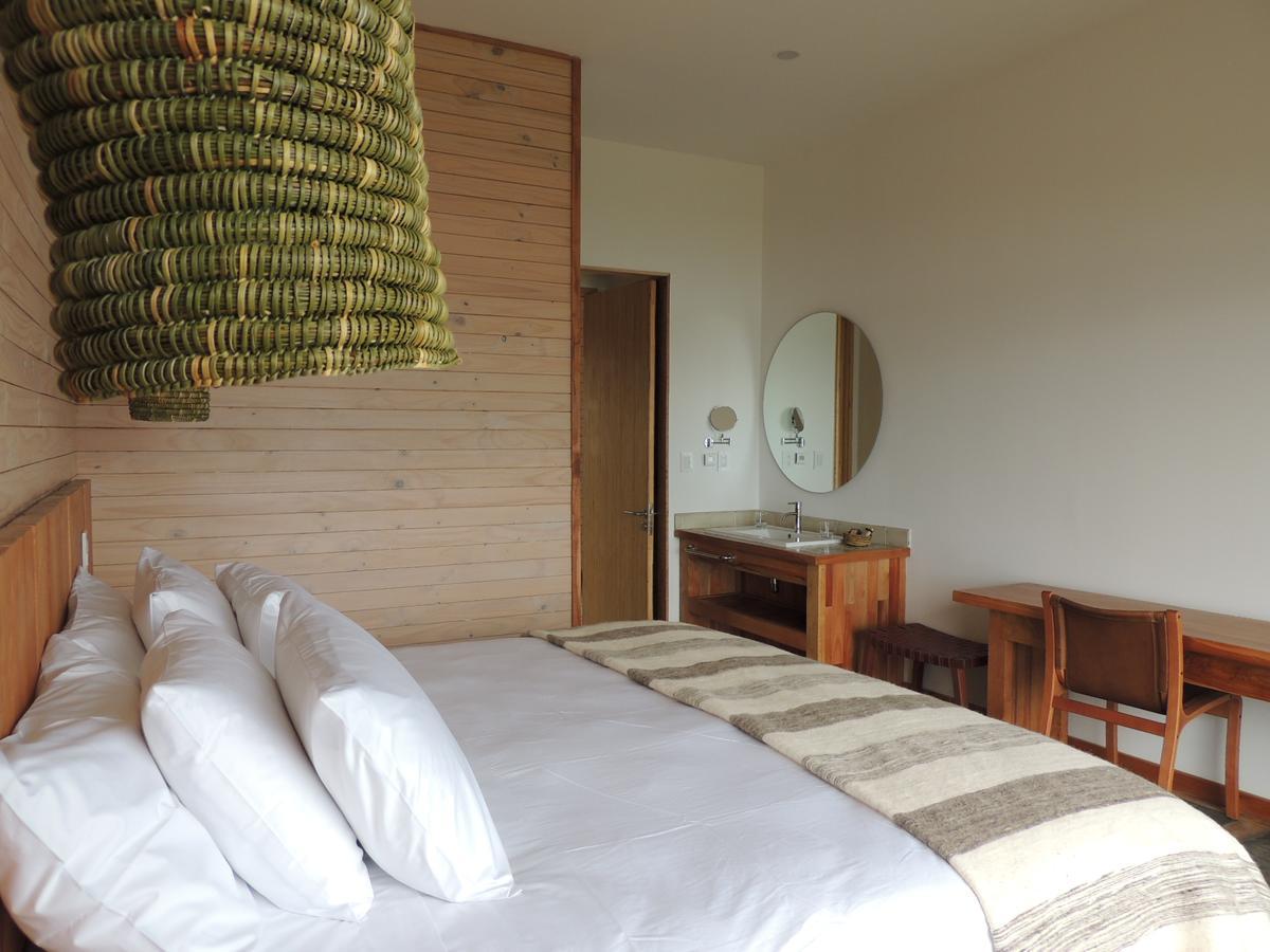 Hotel Simple Patagonia Пуэрто-Наталес Экстерьер фото