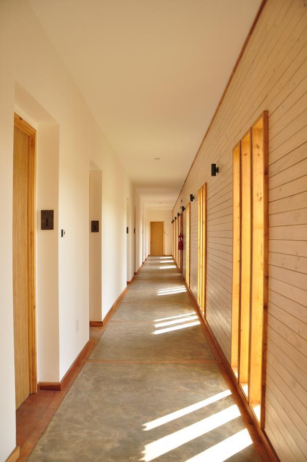 Hotel Simple Patagonia Пуэрто-Наталес Экстерьер фото