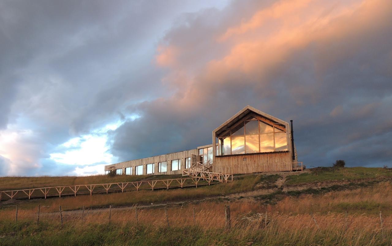 Hotel Simple Patagonia Пуэрто-Наталес Экстерьер фото